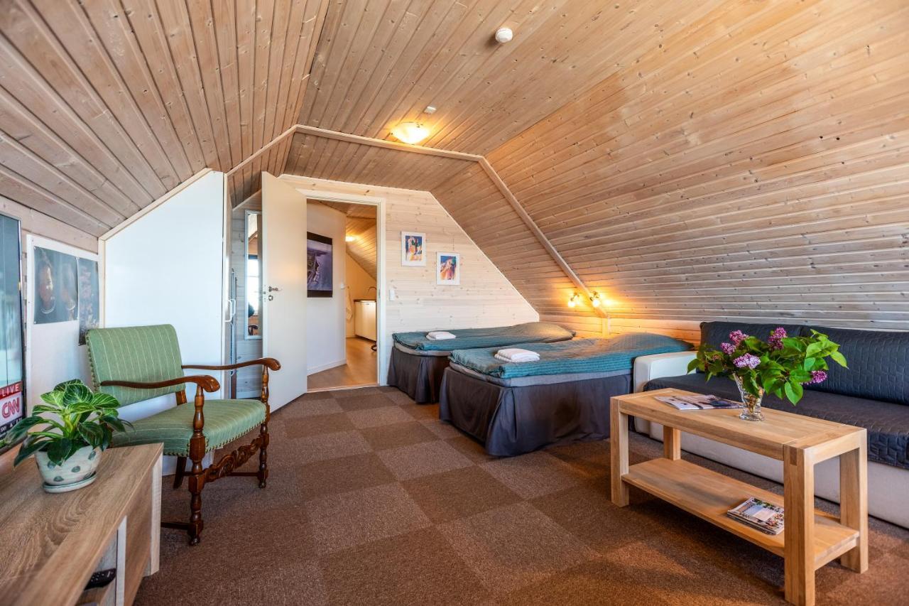 Vandkanten Hotel Logstor Buitenkant foto